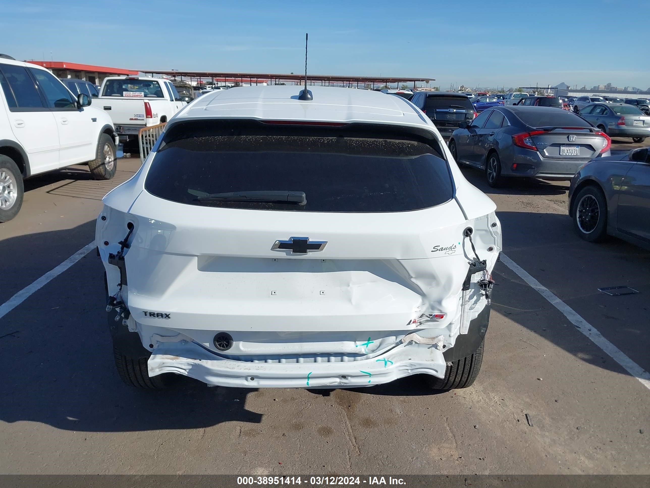 Photo 17 VIN: KL77LGE29RC056696 - CHEVROLET TRAX 