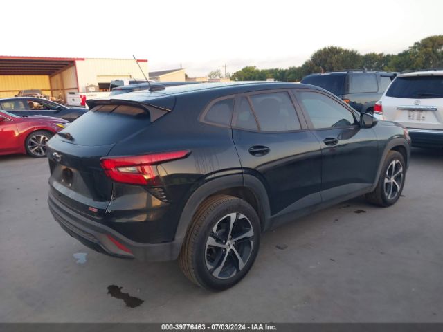 Photo 3 VIN: KL77LGE2XRC111771 - CHEVROLET TRAX 