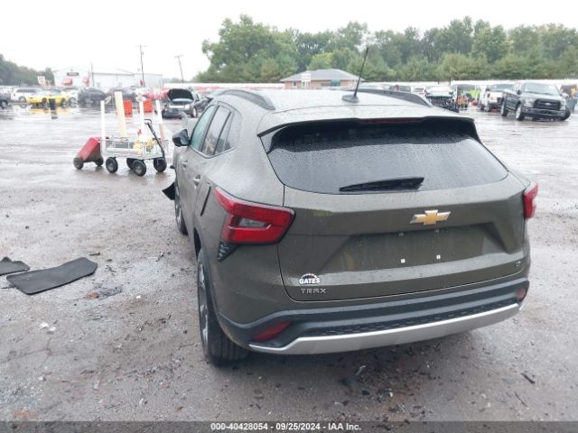 Photo 2 VIN: KL77LHE23RC181649 - CHEVROLET TRAX 