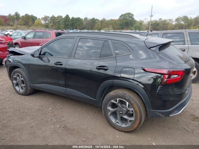 Photo 2 VIN: KL77LHE24RC055199 - CHEVROLET TRAX 