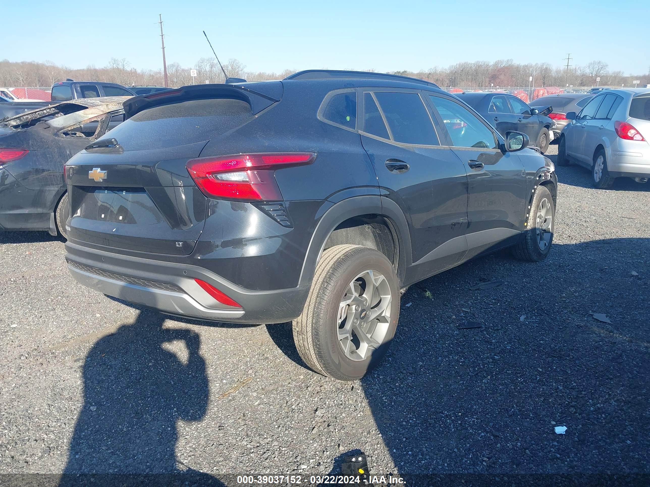 Photo 3 VIN: KL77LHE26RC143316 - CHEVROLET TRAX 