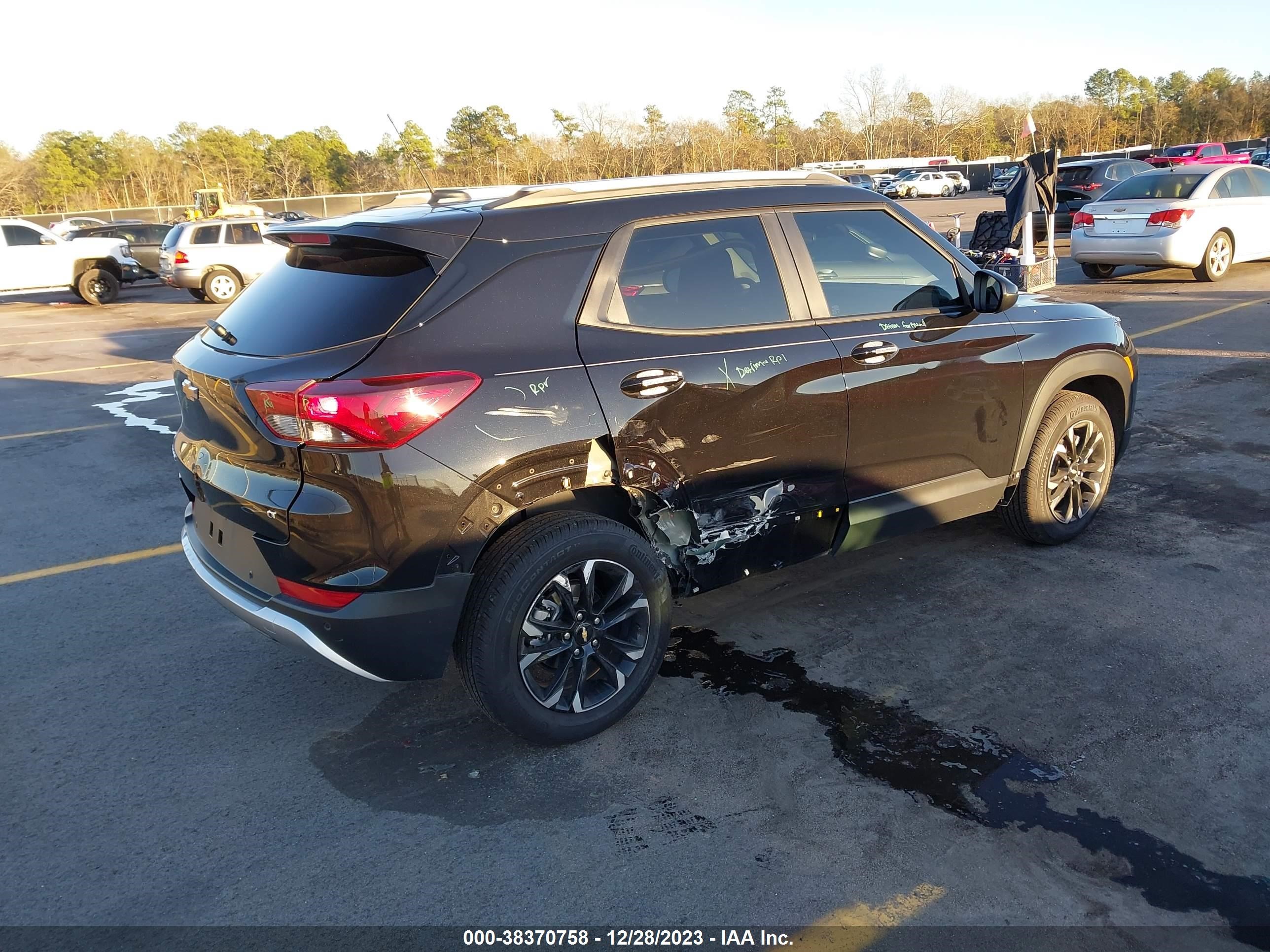 Photo 3 VIN: KL79MPSL8PB102153 - CHEVROLET TRAILBLAZER 