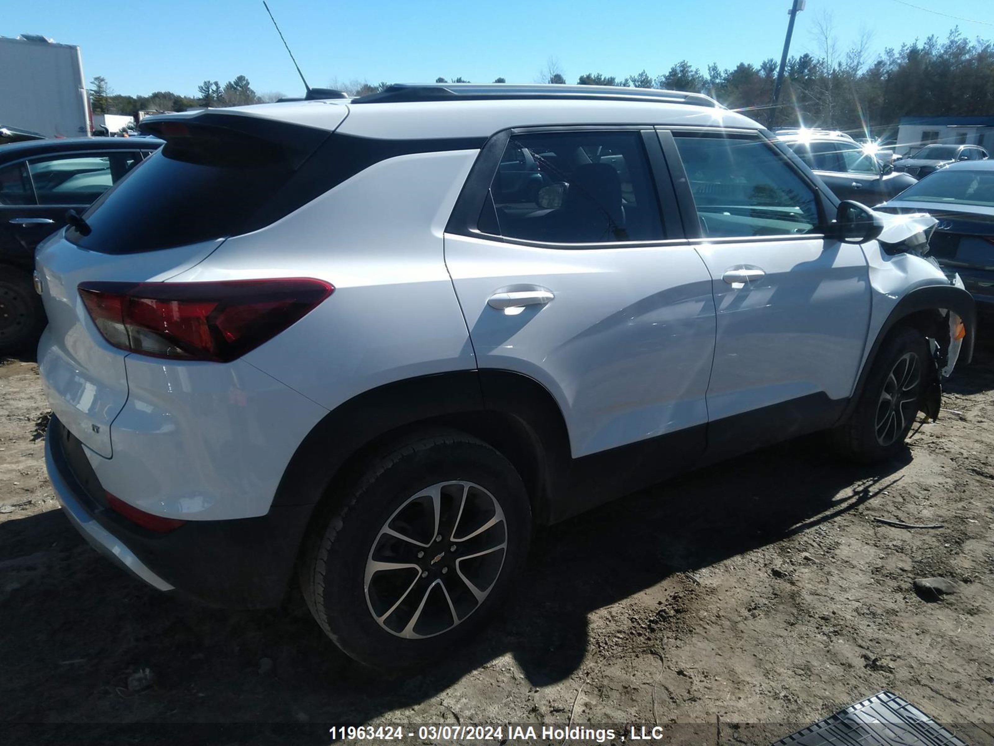 Photo 3 VIN: KL79MRSL6RB059737 - CHEVROLET TRAILBLAZER 