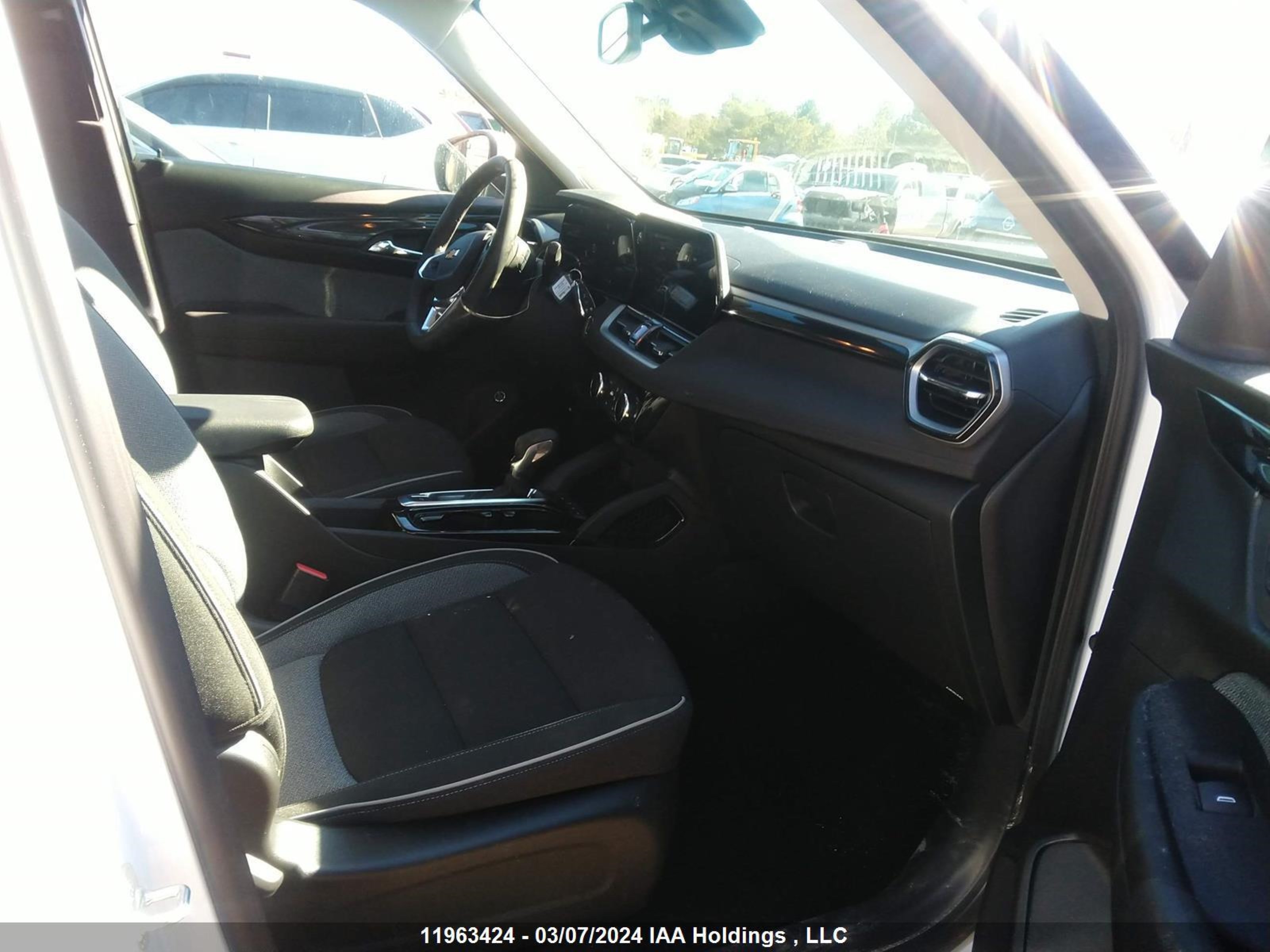 Photo 4 VIN: KL79MRSL6RB059737 - CHEVROLET TRAILBLAZER 