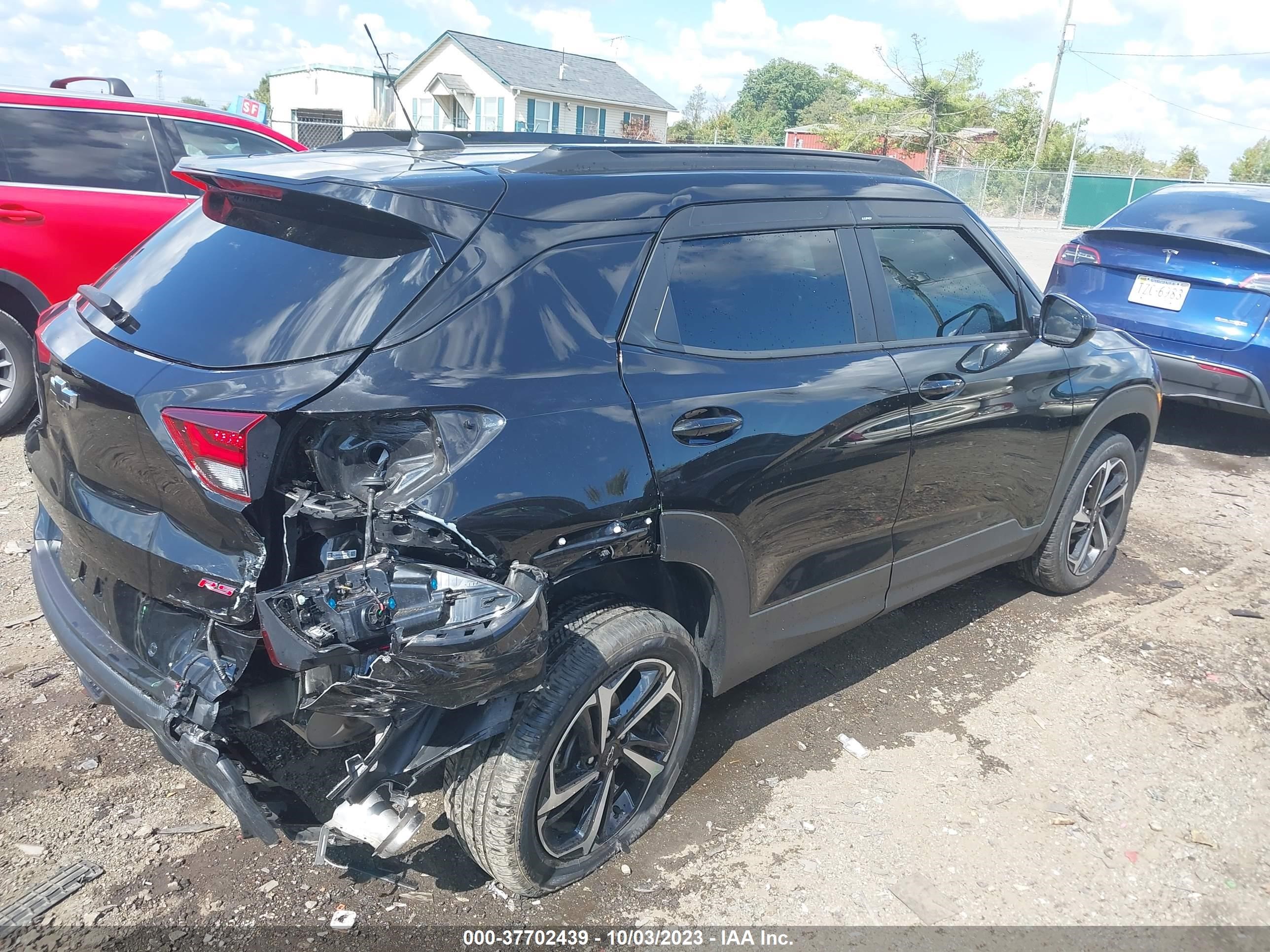 Photo 3 VIN: KL79MUSLXMB060353 - CHEVROLET TRAILBLAZER 