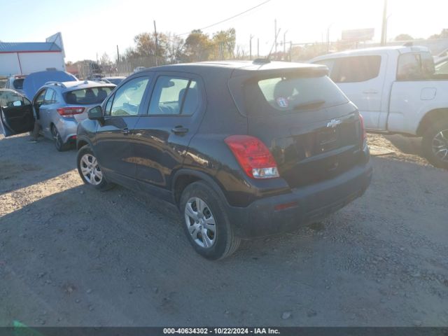 Photo 2 VIN: KL7CJKSB0GB555689 - CHEVROLET TRAX 