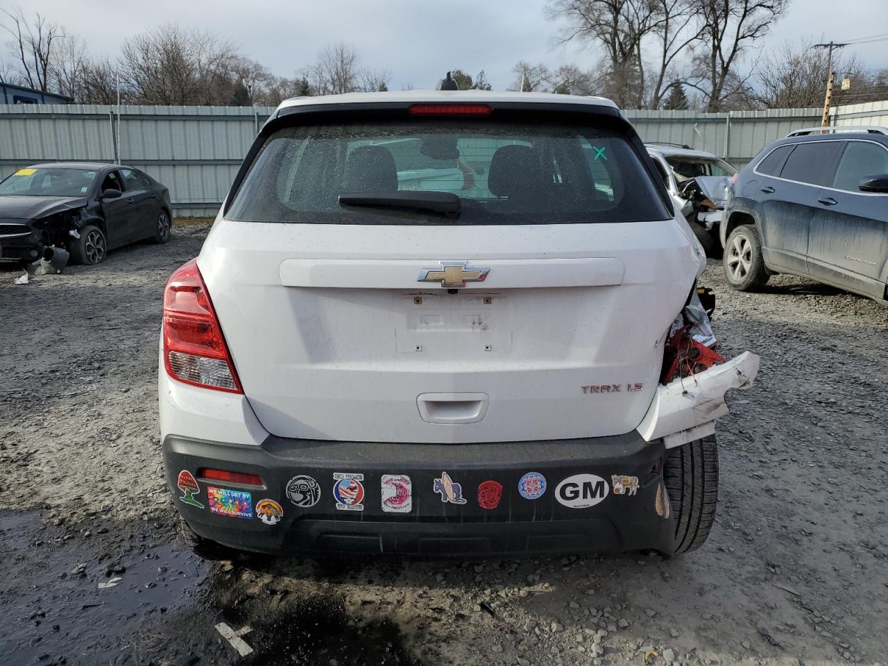 Photo 5 VIN: KL7CJKSB0GB657994 - CHEVROLET TRAX 