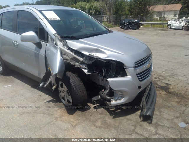 Photo 5 VIN: KL7CJKSB0GB666856 - CHEVROLET TRAX 