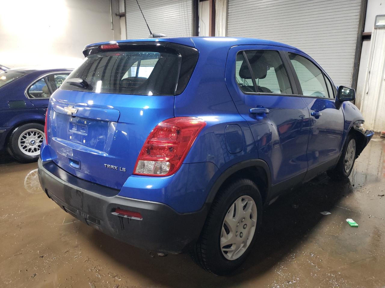 Photo 2 VIN: KL7CJKSB0GB678800 - CHEVROLET TRAX 