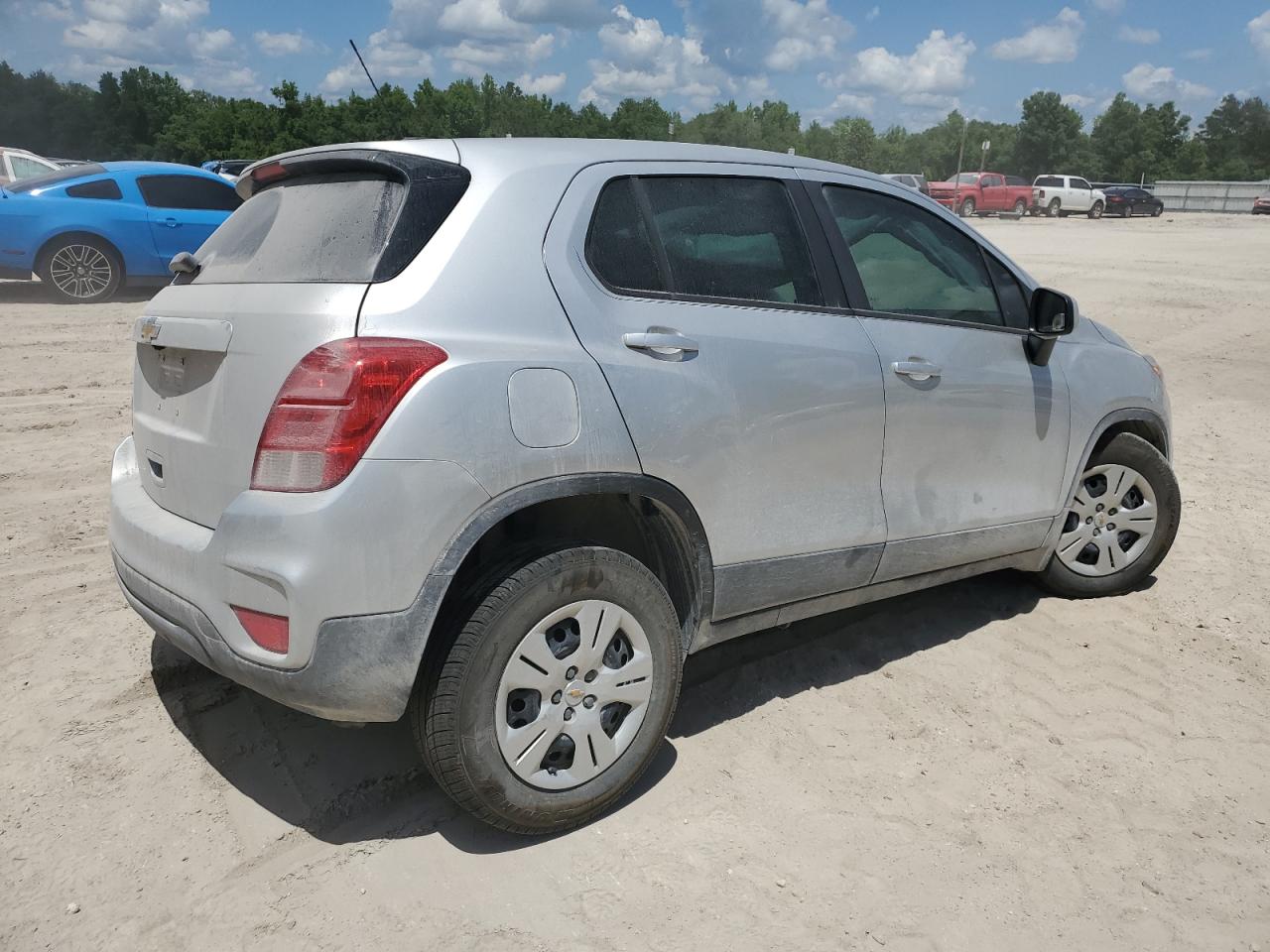 Photo 2 VIN: KL7CJKSB0HB058420 - CHEVROLET TRAX 