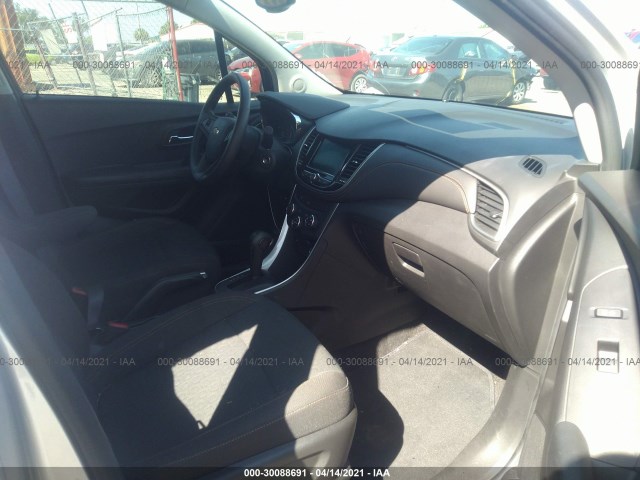 Photo 4 VIN: KL7CJKSB0LB024177 - CHEVROLET TRAX 