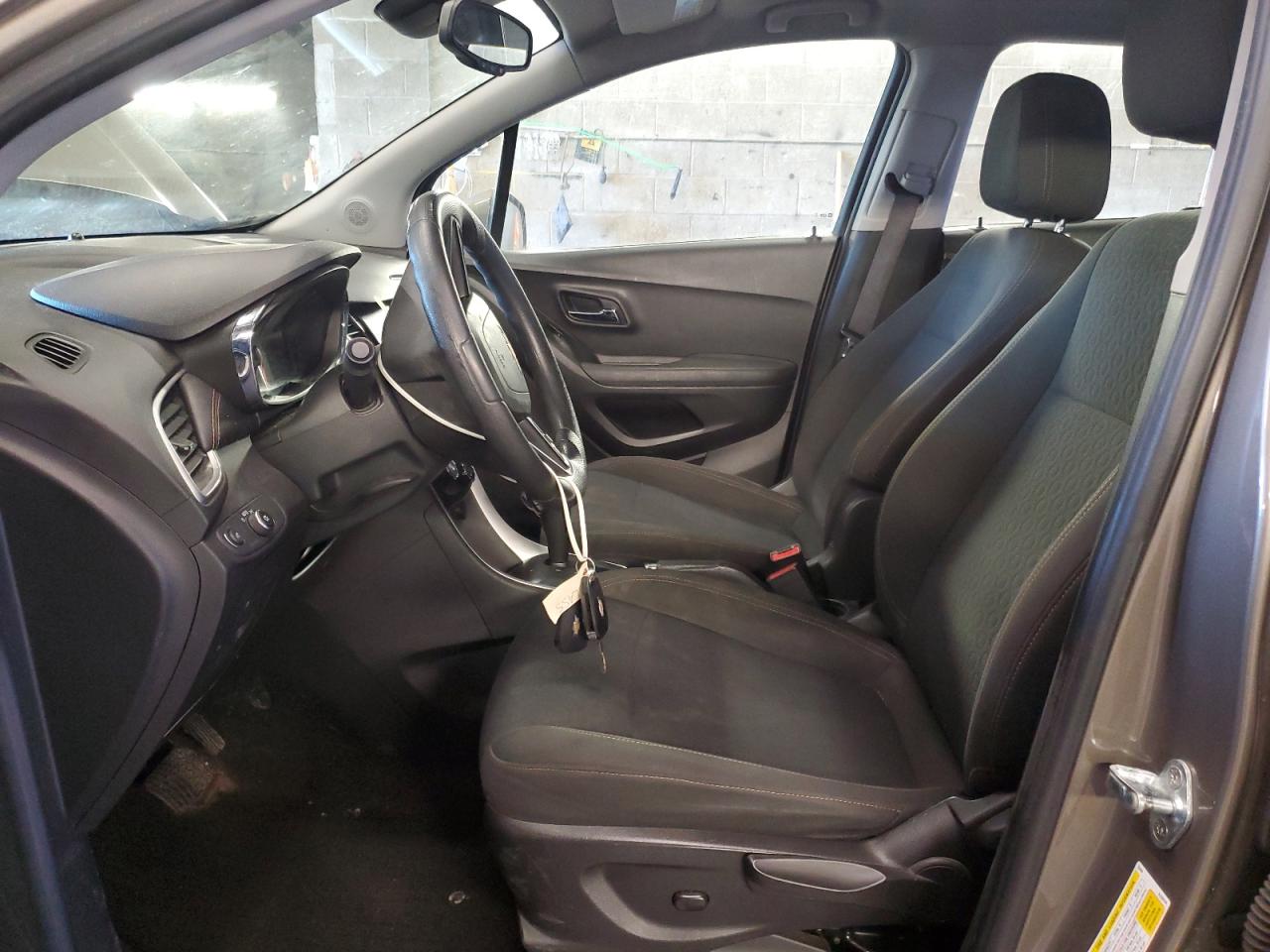 Photo 6 VIN: KL7CJKSB0LB344289 - CHEVROLET TRAX 