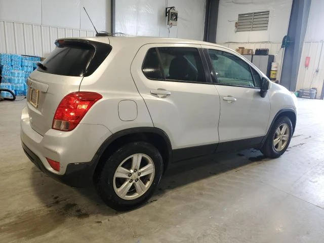 Photo 2 VIN: KL7CJKSB0MB340647 - CHEVROLET TRAX LS 