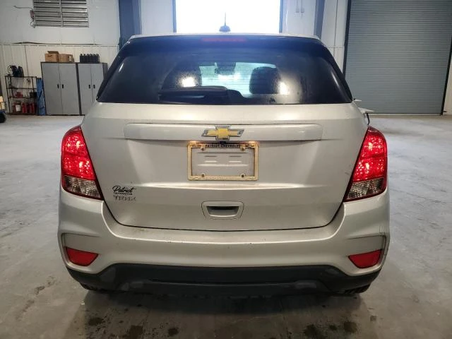 Photo 5 VIN: KL7CJKSB0MB340647 - CHEVROLET TRAX LS 