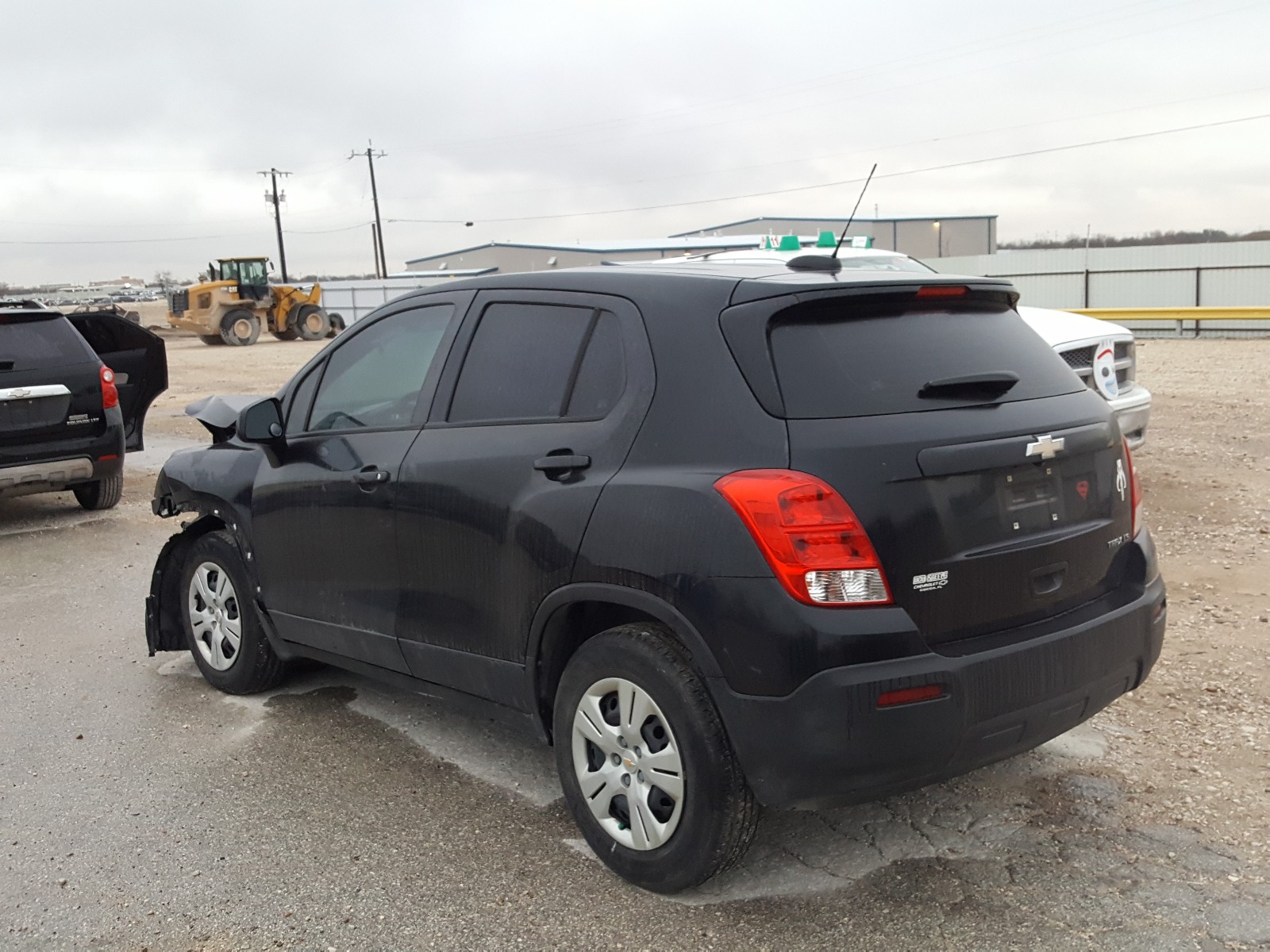 Photo 2 VIN: KL7CJKSB1GB682533 - CHEVROLET TRAX LS 