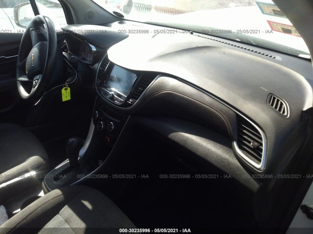 Photo 4 VIN: KL7CJKSB2HB105334 - CHEVROLET TRAX 