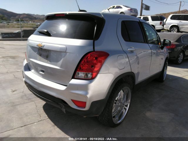 Photo 3 VIN: KL7CJKSB2JB602440 - CHEVROLET TRAX 