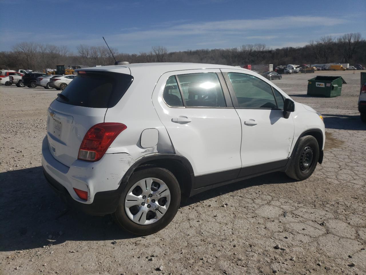 Photo 2 VIN: KL7CJKSB3HB192273 - CHEVROLET TRAX 