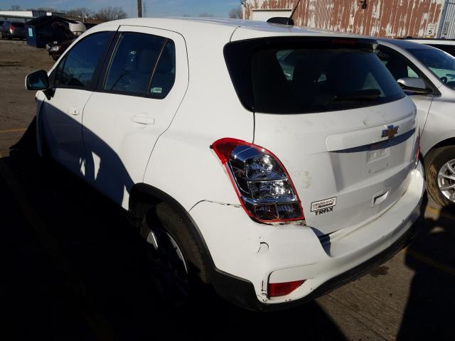 Photo 2 VIN: KL7CJKSB3HB227247 - CHEVROLET TRAX LS 