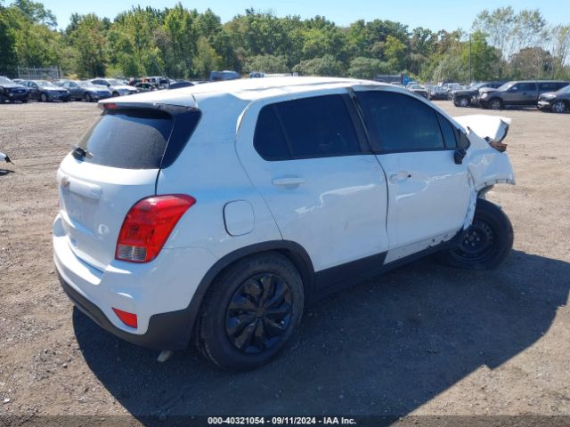 Photo 3 VIN: KL7CJKSB3HB243139 - CHEVROLET TRAX 