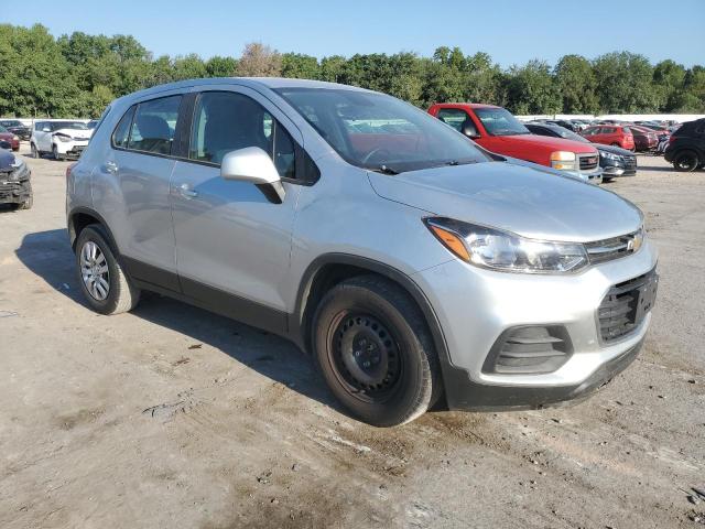 Photo 3 VIN: KL7CJKSB3HB261480 - CHEVROLET TRAX LS 