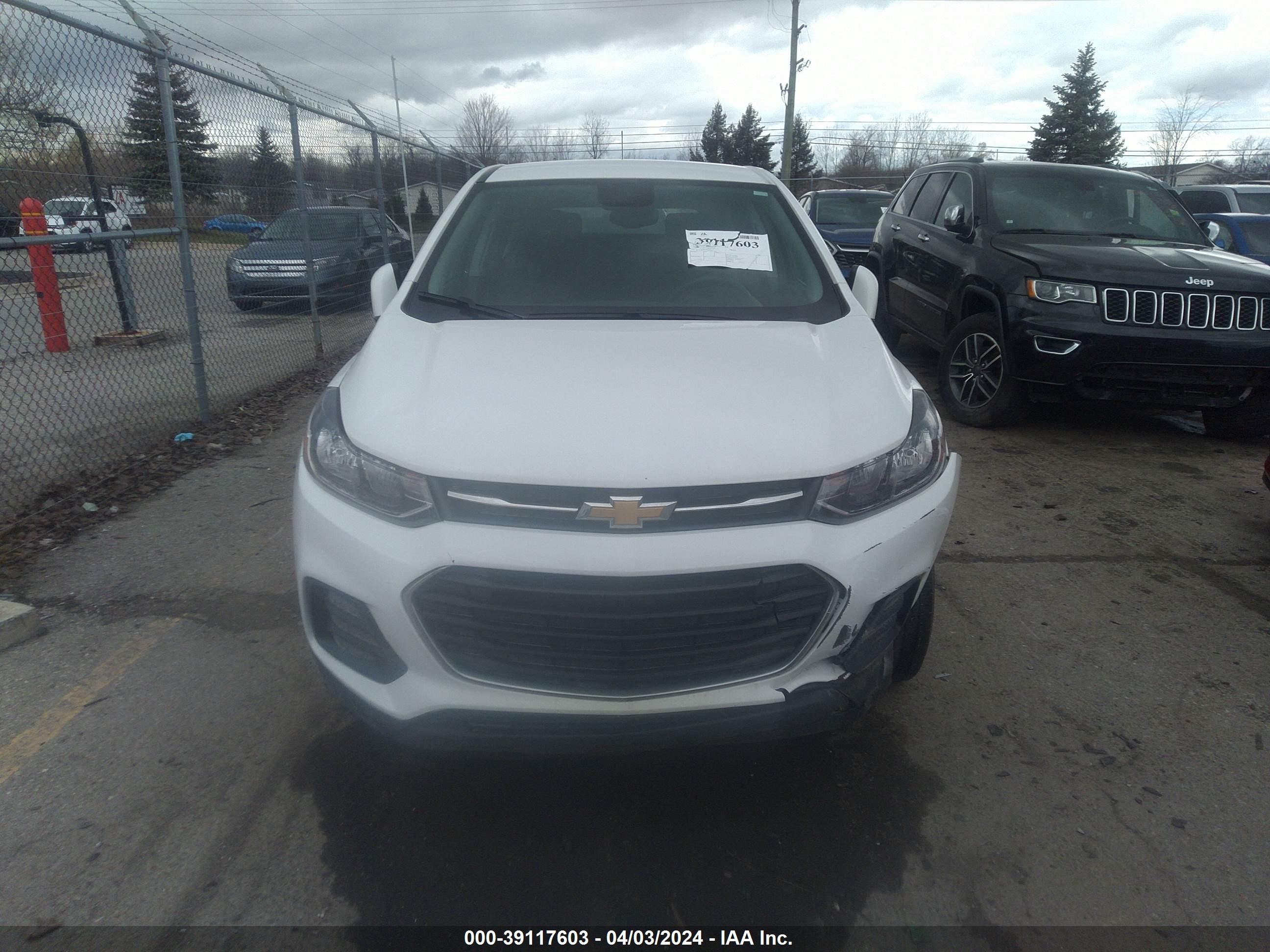 Photo 11 VIN: KL7CJKSB3JB587821 - CHEVROLET TRAX 