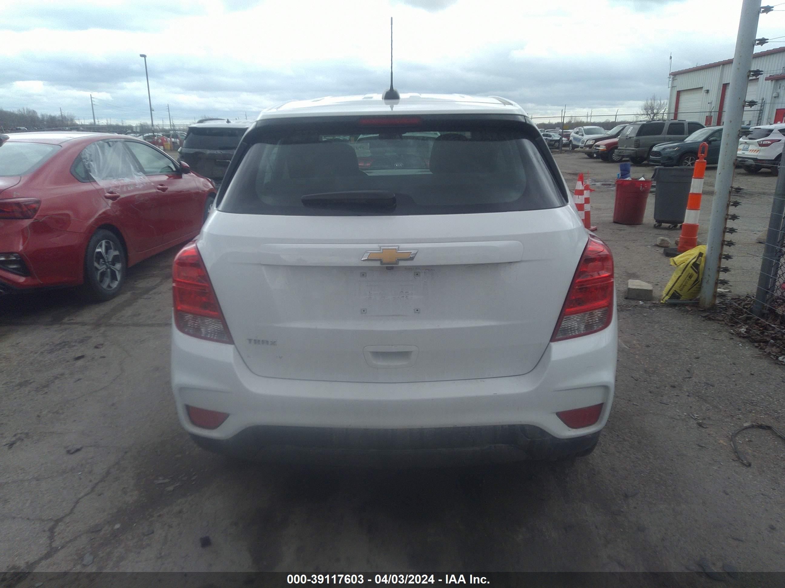 Photo 15 VIN: KL7CJKSB3JB587821 - CHEVROLET TRAX 