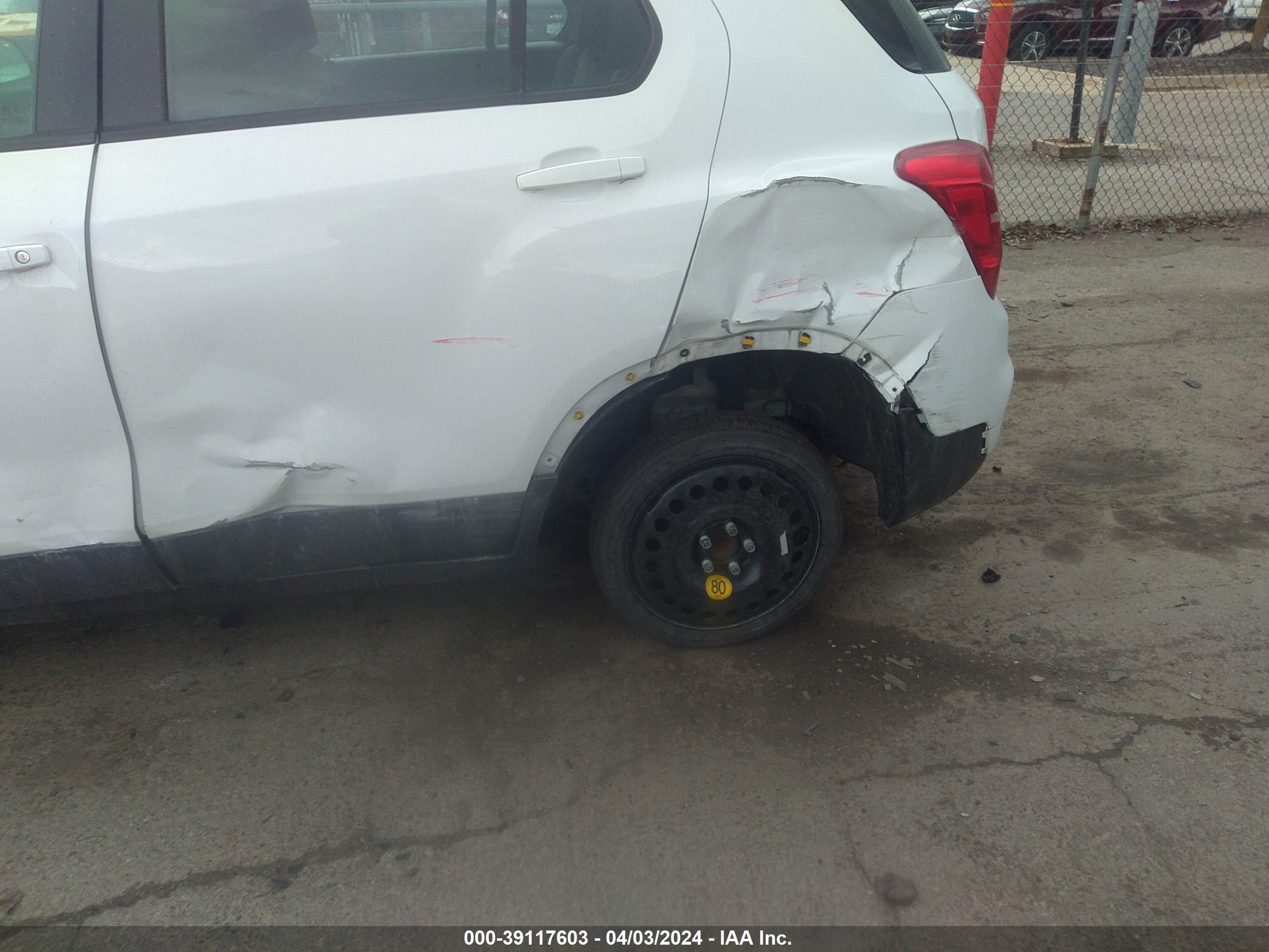 Photo 5 VIN: KL7CJKSB3JB587821 - CHEVROLET TRAX 