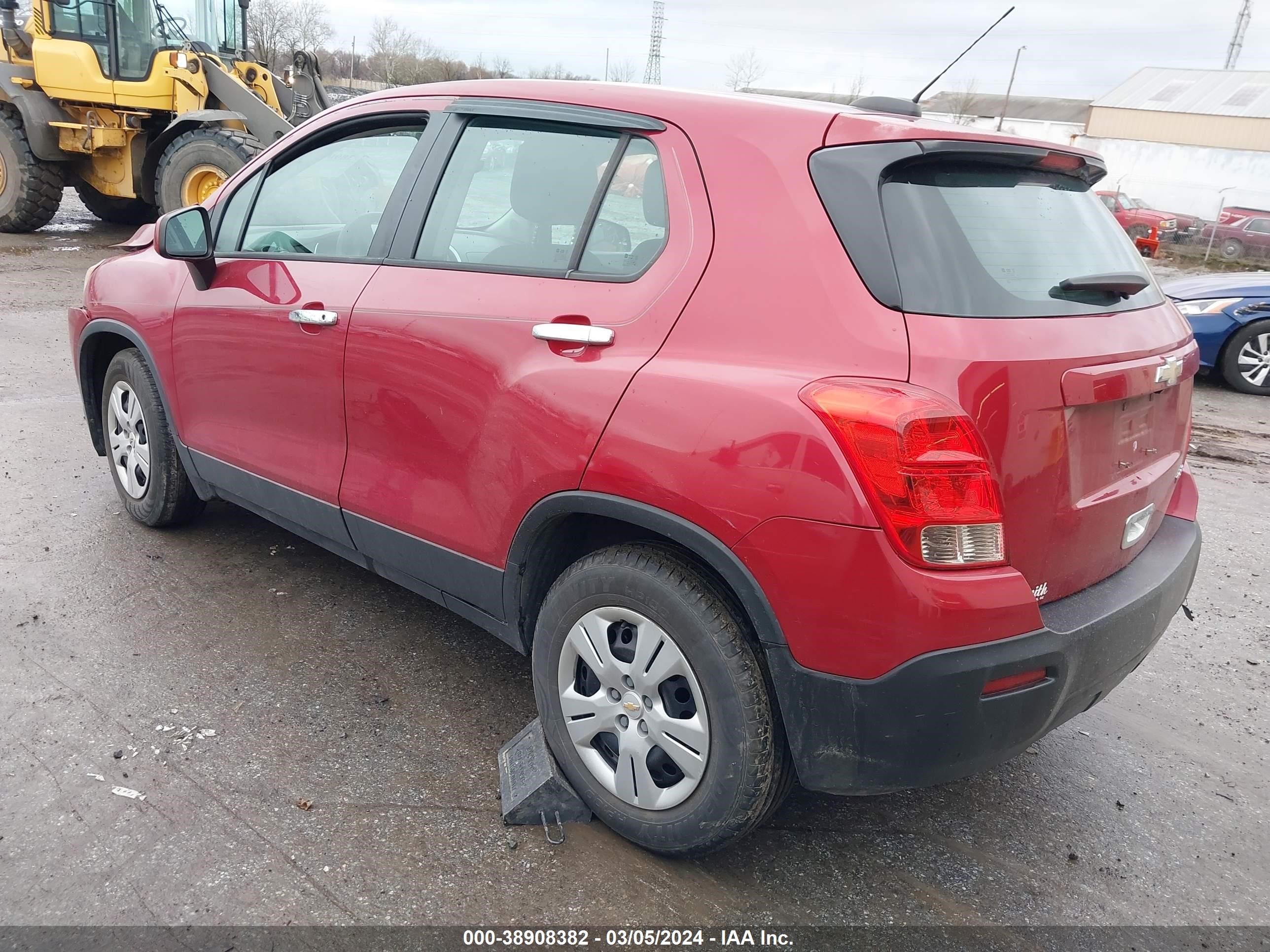 Photo 2 VIN: KL7CJKSB4FB216836 - CHEVROLET TRAX 