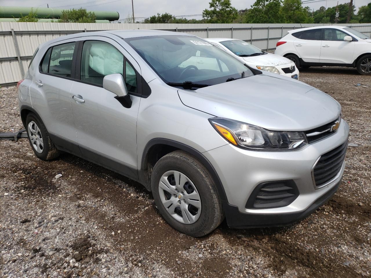 Photo 3 VIN: KL7CJKSB4HB621586 - CHEVROLET TRAX 