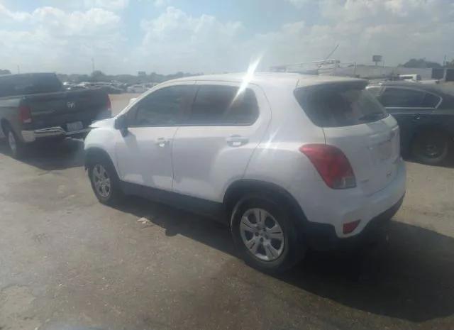 Photo 2 VIN: KL7CJKSB4JB627405 - CHEVROLET TRAX 