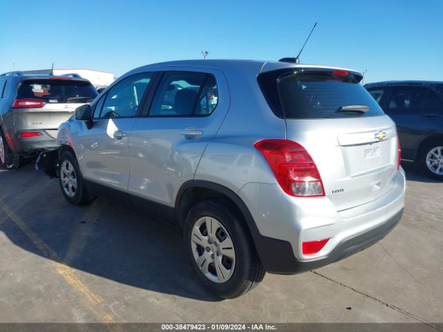 Photo 2 VIN: KL7CJKSB5JB523666 - CHEVROLET TRAX 