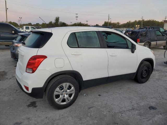 Photo 2 VIN: KL7CJKSB5JB549622 - CHEVROLET TRAX LS 