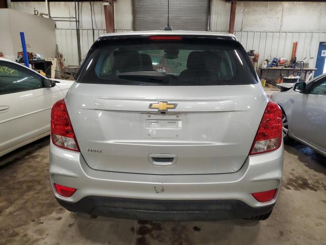 Photo 5 VIN: KL7CJKSB5JB645699 - CHEVROLET TRAX LS 