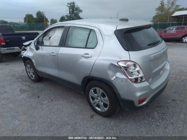 Photo 2 VIN: KL7CJKSB6HB216176 - CHEVROLET TRAX 