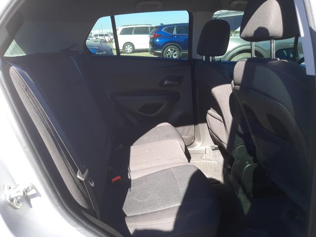 Photo 5 VIN: KL7CJKSB7HB104860 - CHEVROLET TRAX LS 