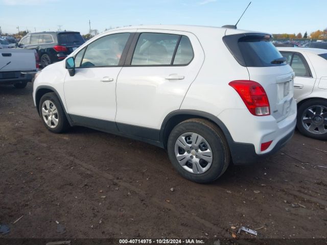 Photo 2 VIN: KL7CJKSB7HB126101 - CHEVROLET TRAX 