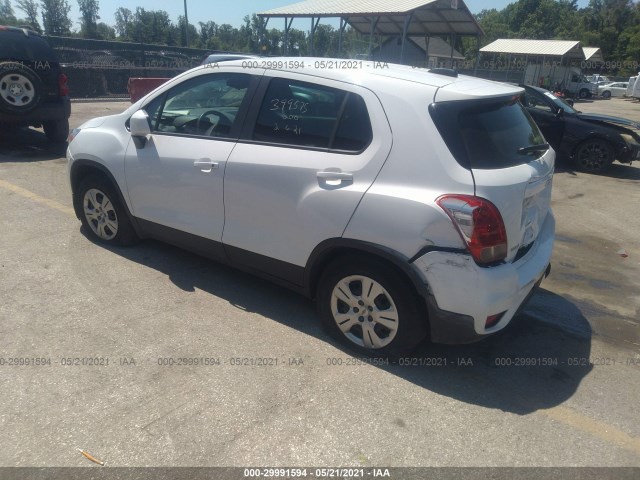 Photo 2 VIN: KL7CJKSB7JB732777 - CHEVROLET TRAX 