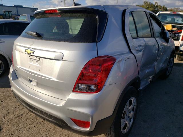 Photo 3 VIN: KL7CJKSB8JB734618 - CHEVROLET TRAX LS 