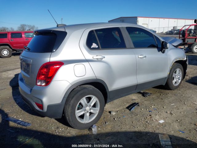 Photo 3 VIN: KL7CJKSB8LB020961 - CHEVROLET TRAX 