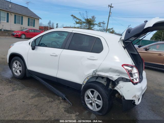 Photo 2 VIN: KL7CJKSB8LB058576 - CHEVROLET TRAX 