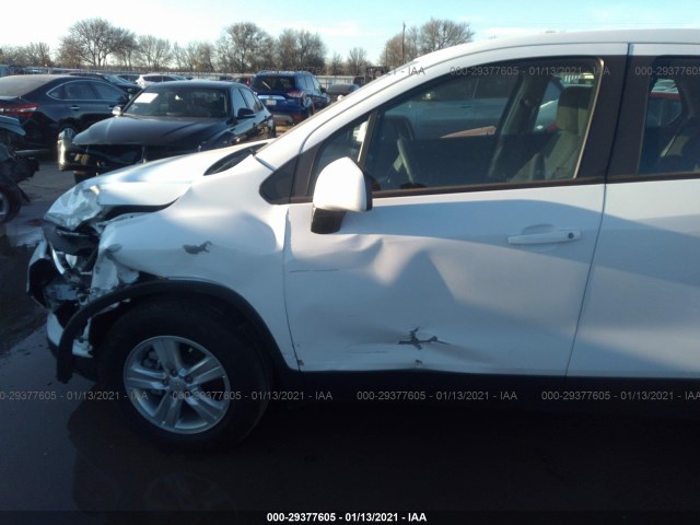 Photo 5 VIN: KL7CJKSB8LB326283 - CHEVROLET TRAX 