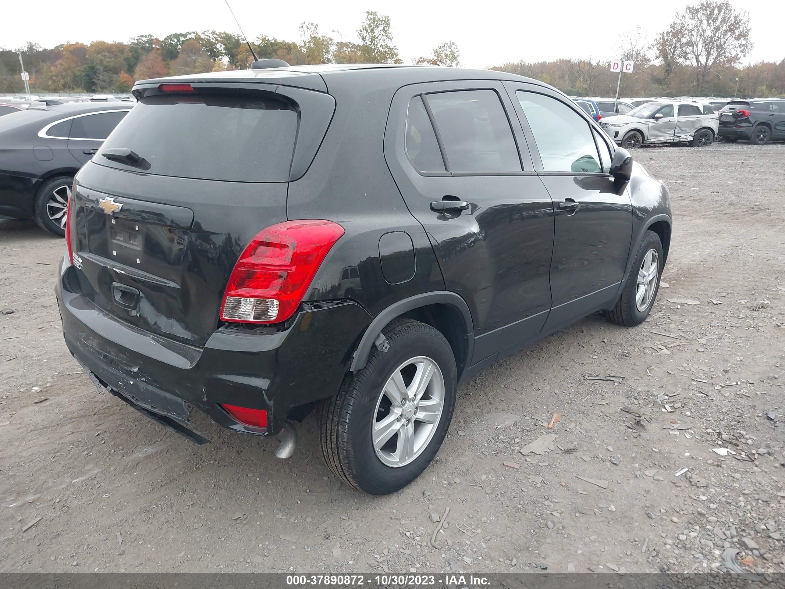 Photo 3 VIN: KL7CJKSB8MB319657 - CHEVROLET TRAX 