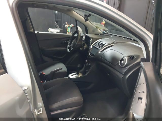 Photo 4 VIN: KL7CJKSB9GB504319 - CHEVROLET TRAX 