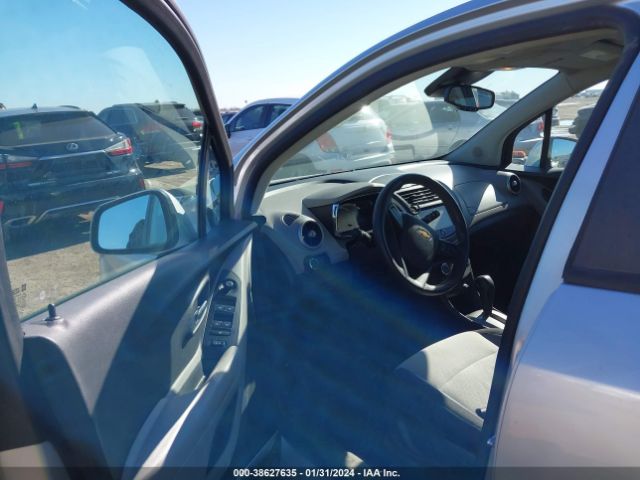 Photo 4 VIN: KL7CJKSB9GB612018 - CHEVROLET TRAX 