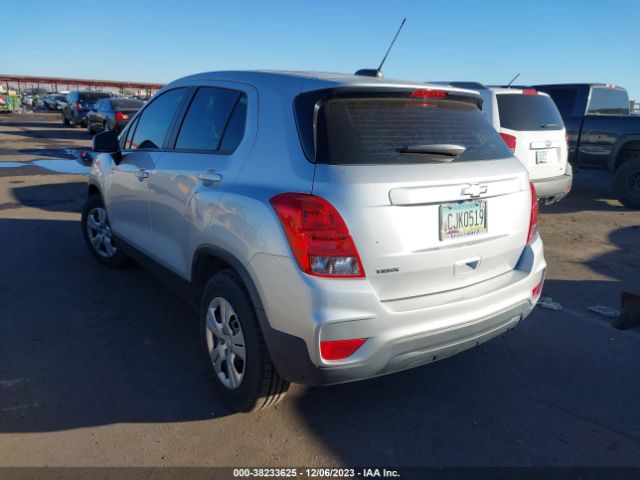 Photo 2 VIN: KL7CJKSB9HB049201 - CHEVROLET TRAX 