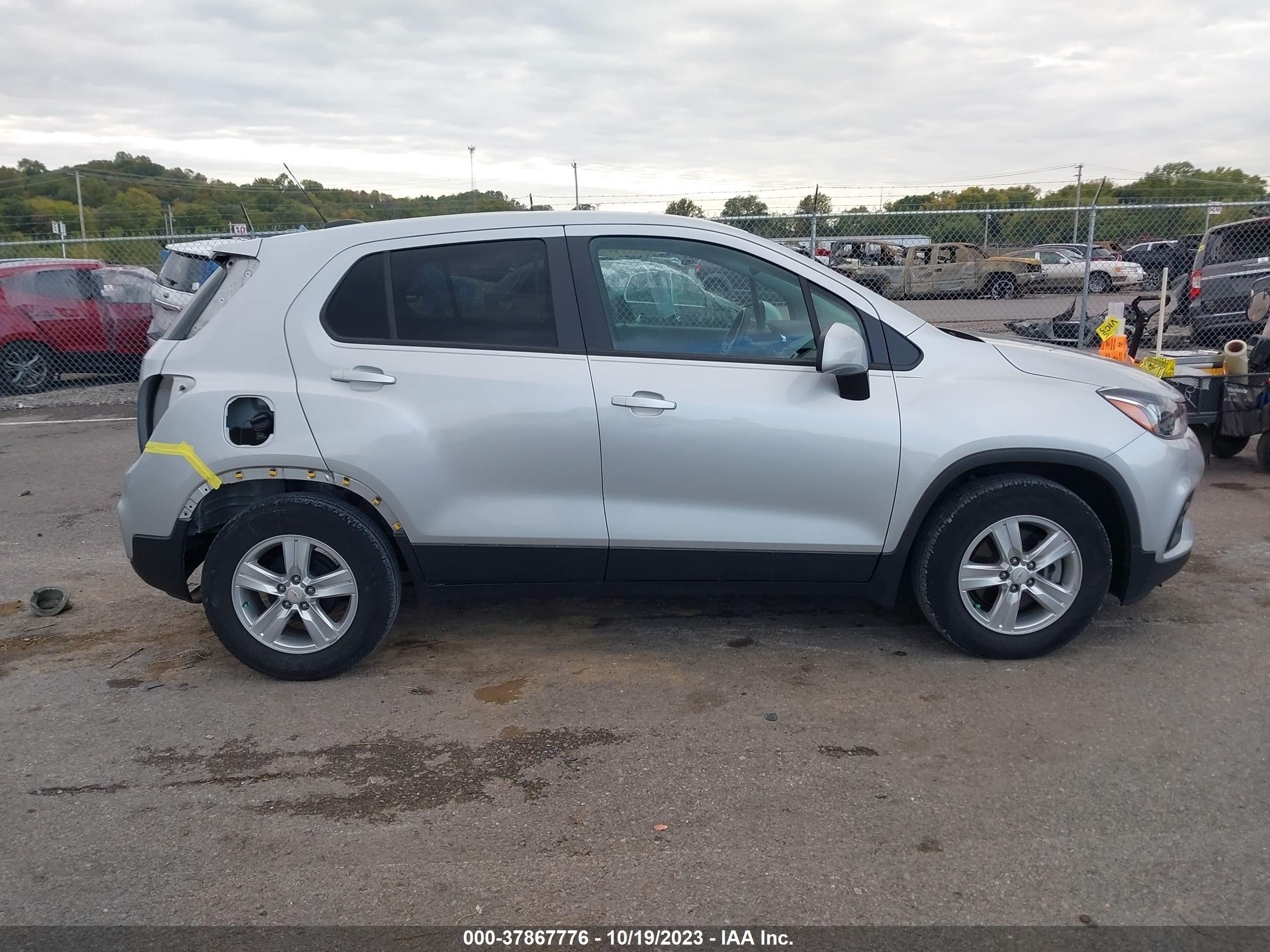 Photo 12 VIN: KL7CJKSB9MB302057 - CHEVROLET TRAX 