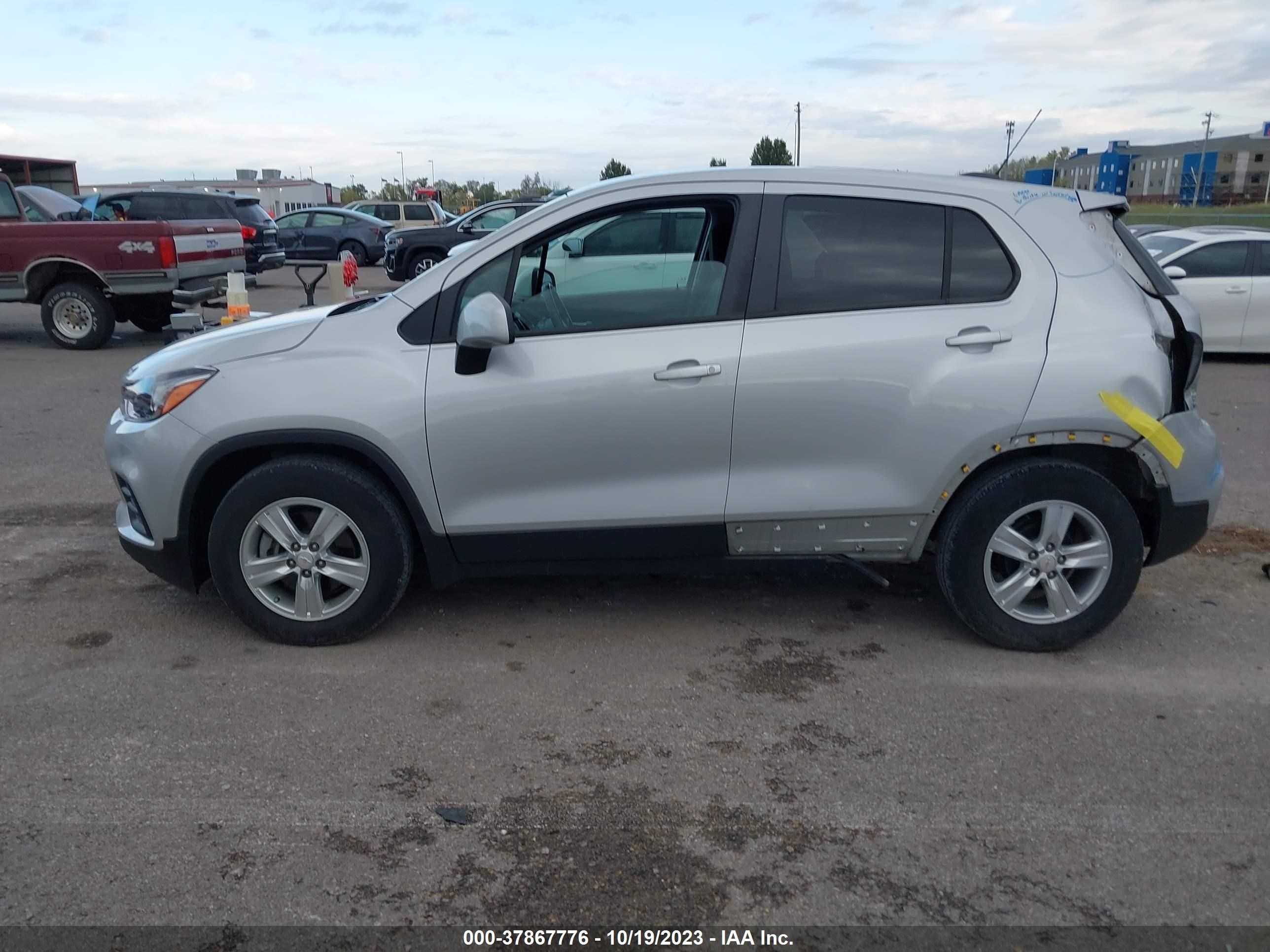 Photo 13 VIN: KL7CJKSB9MB302057 - CHEVROLET TRAX 