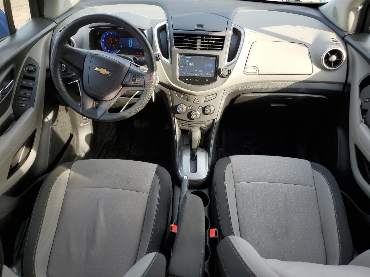 Photo 7 VIN: KL7CJKSBXFB073312 - CHEVROLET TRAX 