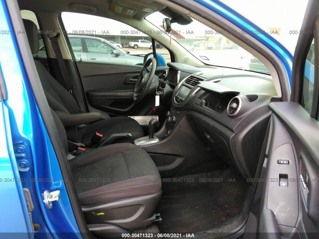 Photo 4 VIN: KL7CJKSBXGB609516 - CHEVROLET TRAX 